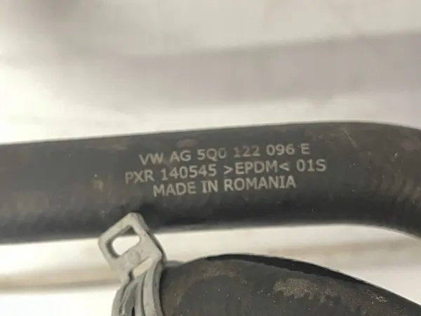 Vesiputket VW Passat B8 2.0 TDI 5Q0122073AL 5Q0122073Q image 2