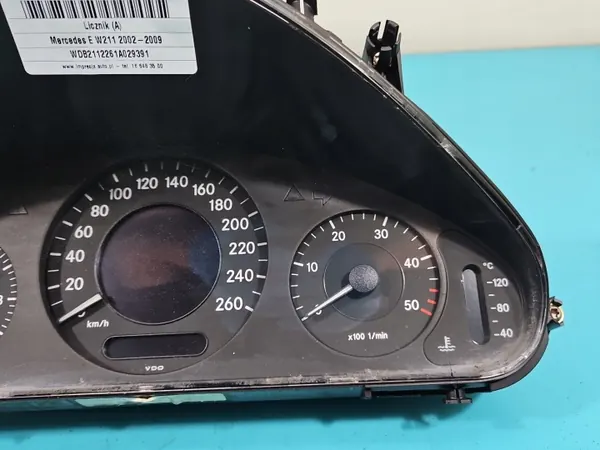Mercedes W211 Speedometer A2115400411 3.2 CDI image 3