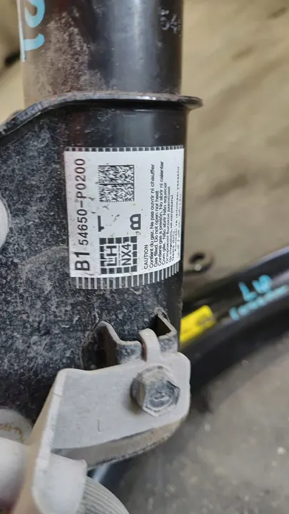 Hyundai Tucson IV 21- Assemblaggio Sospensione Sinistra 1.6 Ibrido OEM image 3