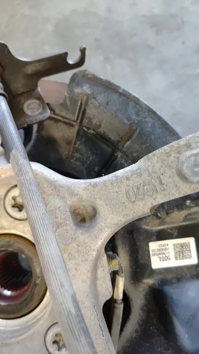 Hyundai Tucson IV 21- Assemblaggio Sospensione Sinistra 1.6 Ibrido OEM image 7