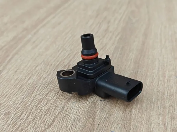 MAP-anturi OEM 8637896 BMW 2.0D-malleille image 3