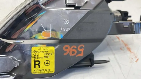 OEM A1708260243 Rechter Frontblinker für Mercedes SLK R170 image 7