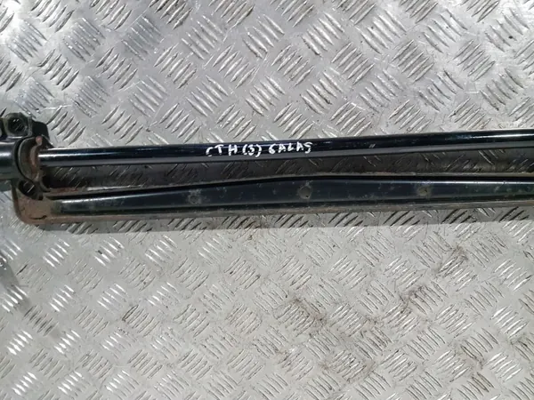 Lexus CT 200H taka-akselin stabilointitanko OEM RUM36548 image 3