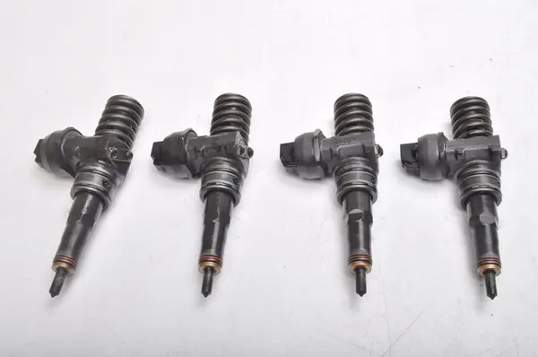 Injetor Audi OE 038 130 073 BH (PDE) image 2