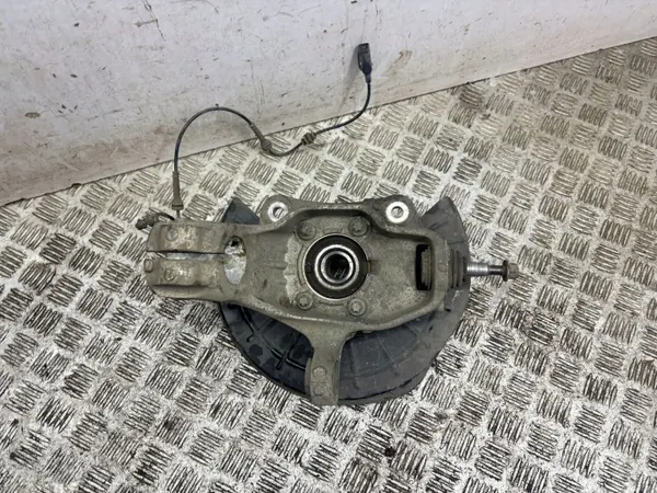 Jeep Cherokee 2014 Etupyörän navan OEM AMD230662 image 6