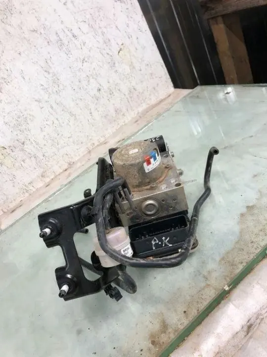 Mercedes-Benz Luftfeder-Kompressor OEM A2069010708 image 2