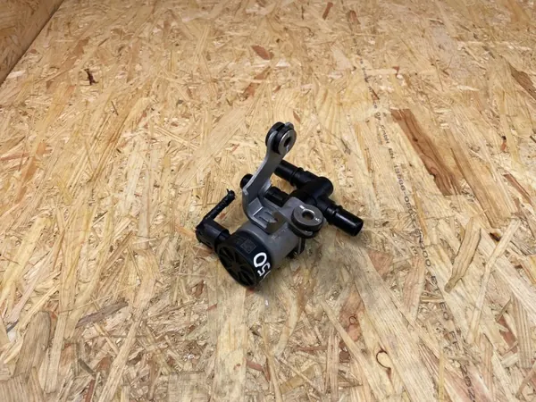 Pompe à eau Kia OE OEM 375W3G1200 pour EV6 2021- image 4