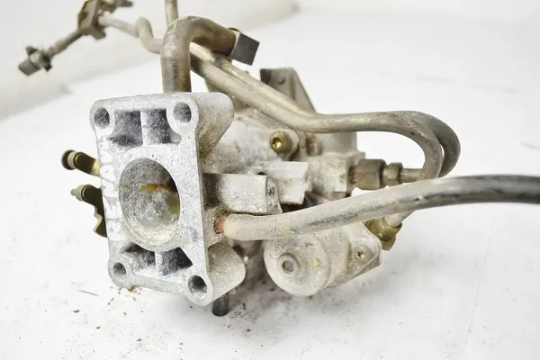 Renault Kaasutin OEM 8679E 22701 3684 - Käytetty image 9