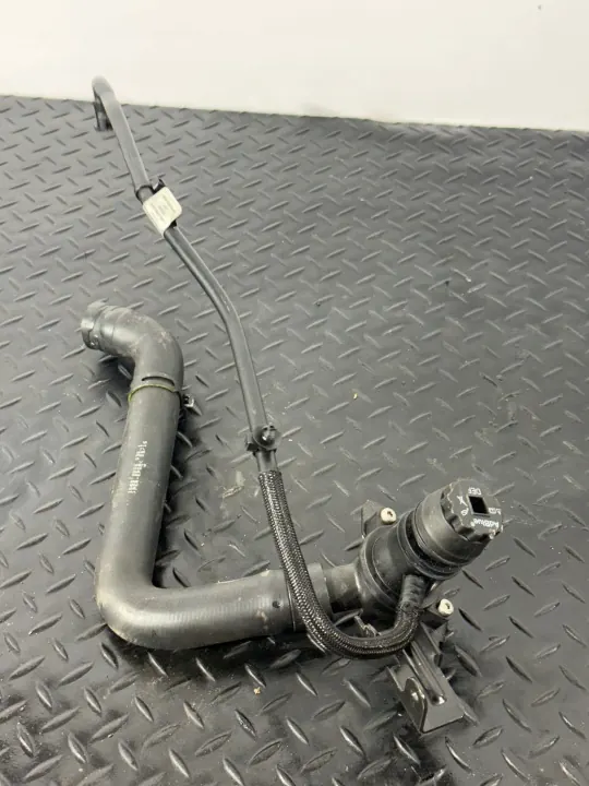 Conduite AdBlue d'occasion OEM GX63-5J232-AB pour Jaguar XF II image 5
