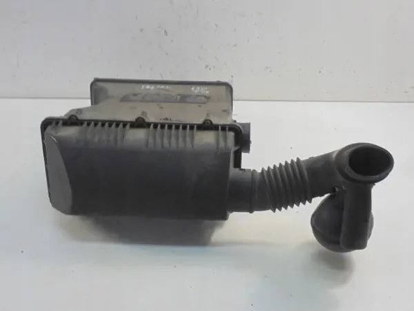 Fiat ilmansuodinkotelo OEM 55186451 Bravo II image 2