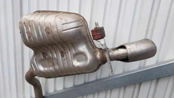 Gebruikte Audi OE Uitlaatdemper OEM 4F0253612AA voor A6 C6 2.7 TDI image 7