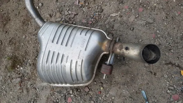 Gebruikte Audi OE Uitlaatdemper OEM 4F0253612AA voor A6 C6 2.7 TDI image 9