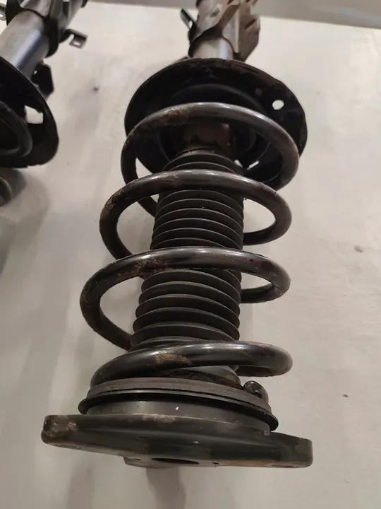 Fram vänster höger stötdämpare MERCEDES VITO VIANO W639 A6393206613 image 4