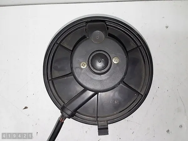 VW Transporter 1991 Moottorin lämmityspuhallin 357819021 image 3