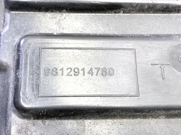 AdBlue-säiliö OEM 9812914780 Peugeot 208 1.6:lle image 6