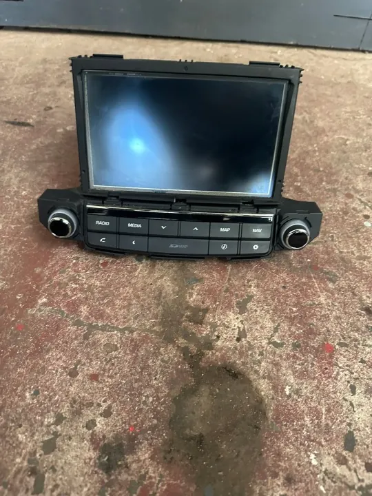 Radio Navegación Pantalla Hyundai Tucson III OEM 96560-D70104 image 3