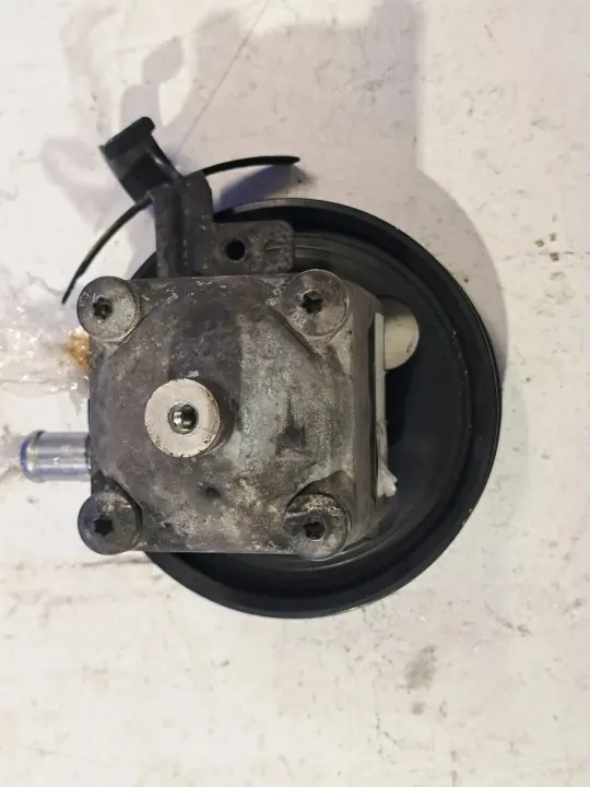 Direction assistée Volvo OEM 8251735 pour S60 I 2.4L Diesel image 3