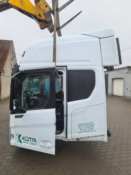 Cabine complète FORD F-MAX - Cabine camion d'occasion OEM image 8