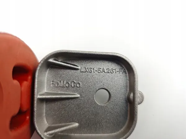 Soporte de escape Ford OE LX61-5A261-FA Usado image 4