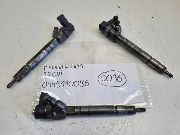 MERCEDES INJEKTOR A6130700587 0445110096 image 2