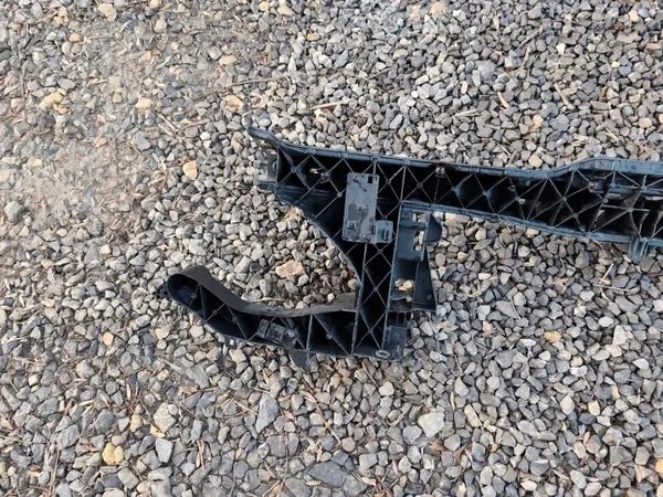 Mercedes Vito 2 etureinike OEM A6398800003 image 6