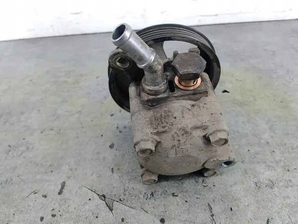 Nissan Servopumpe OEM 49110AV700 Gebraucht image 3