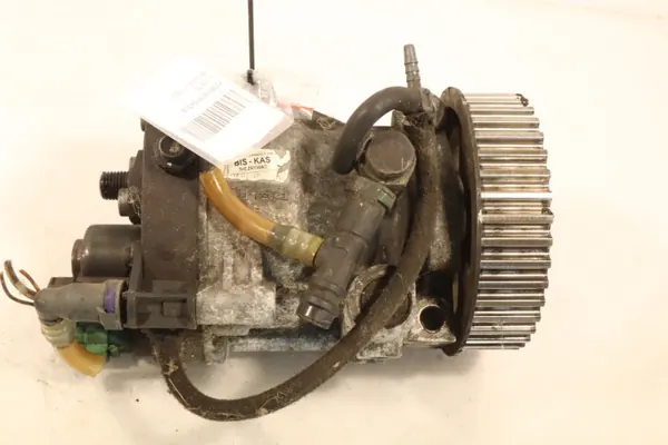 Insprutningspump R9042A014A Renault - Begagnad image 4