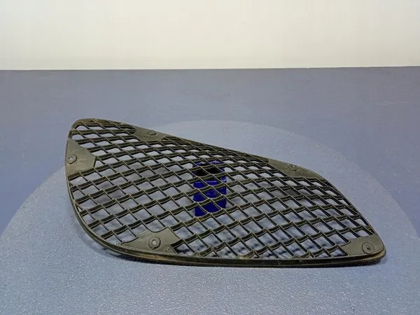 MERCEDES E-KLASSE W212 VOORBUMPER GRILLE RECHTS A2128850623 image 4