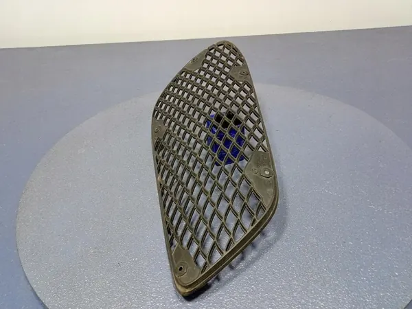 MERCEDES E-KLASSE W212 VOORBUMPER GRILLE RECHTS A2128850623 image 6