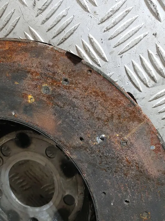 Fram Bromsok och Skivor Mercedes C-Klass W206 2023 OEM image 2