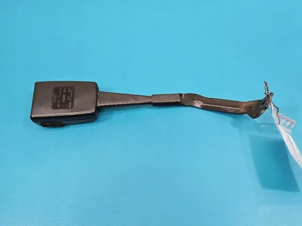 Veiligheidsgordel voor links bestuurder Audi A3 8P OEM 8P0857755B image 4