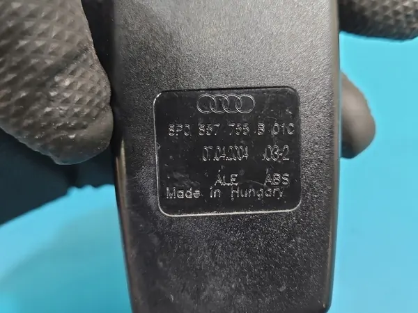 Veiligheidsgordel voor links bestuurder Audi A3 8P OEM 8P0857755B image 5
