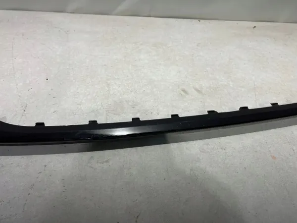 VW ID7:n etupuskurin spoileri OEM 14A805903 image 4