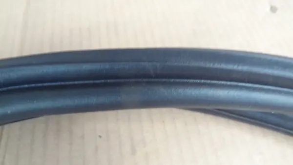 Junta de maletero OEM 5LG827705D para Skoda Enyaq iV image 3