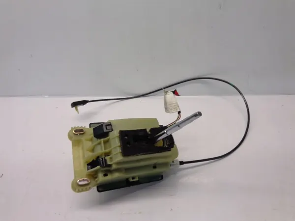 Mercedes C W203 Versnellingspook OEM A2032678924 image 4