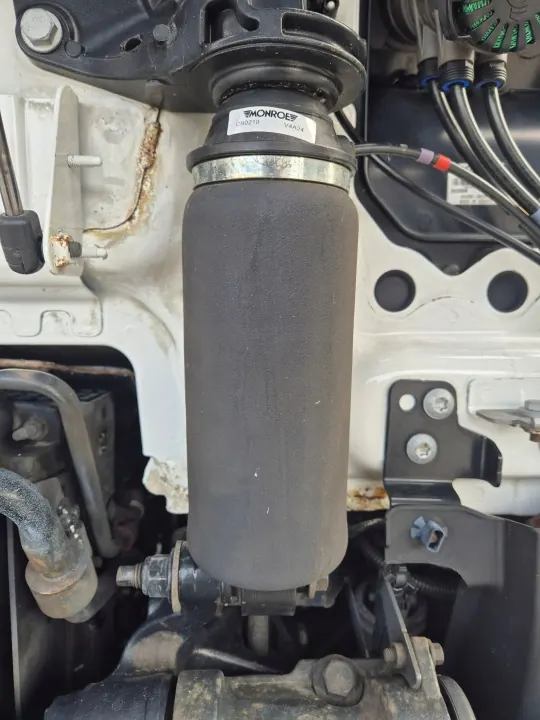 PRZEDNIA PODUSZKA OEM - Support Cabine Avant Renault image 2