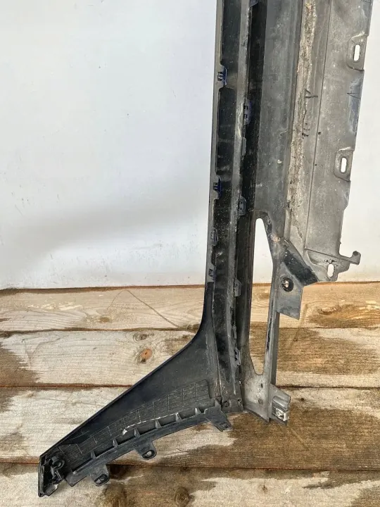 BMW i4 G26 Oikea kynnyssuoja OEM 51778737086 image 9