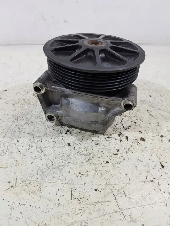 Pompe de direction assistée Ford OE GK21-3A696-BB image 6