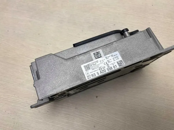 Amplificateur audio BMW OEM 5A2D558 - État utilisé image 7