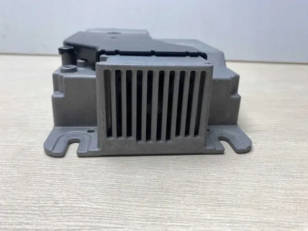 Amplificateur audio BMW OEM 5A2D558 - État utilisé image 9