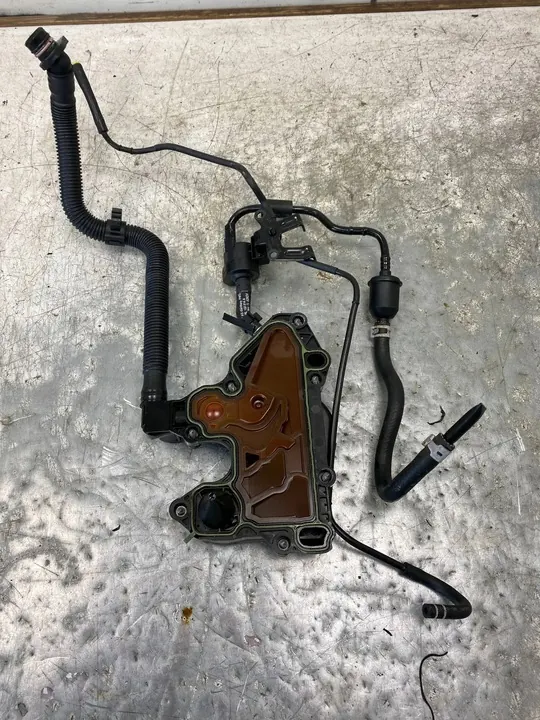 AUDI A4 B8 1.8 TFSI Öl-Luft-Trennsystem 06K103495C image 4