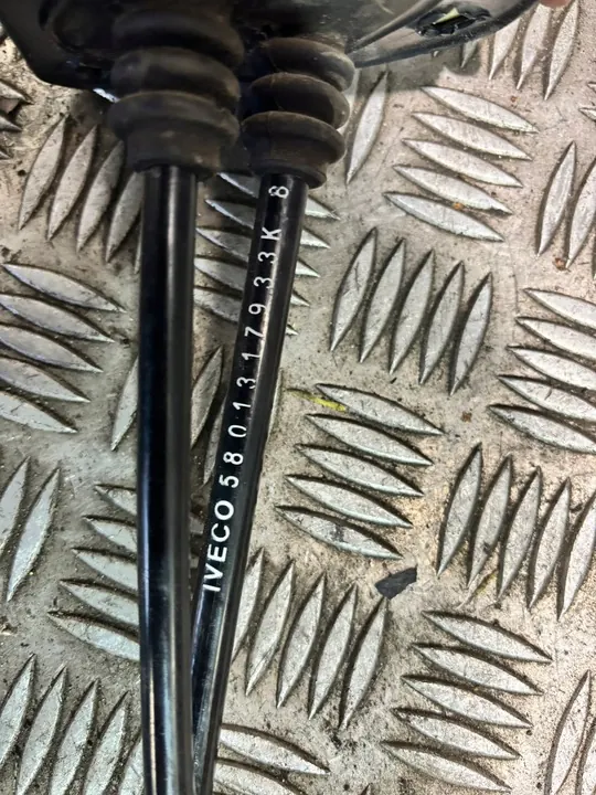 Iveco OE 5801317933K gear shift cable image 4