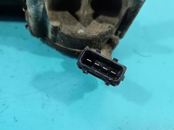 Frontscheibenwischermotor 4PIN Volvo V70 II 8648343 image 3