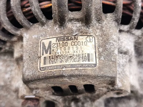 Nissan 350Z 2003 Vaihtovirtageneraattori OEM 23100CD010 image 10