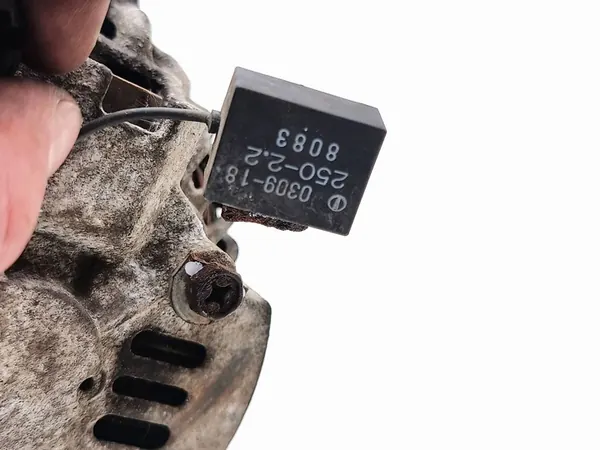 Nissan 350Z 2003 Vaihtovirtageneraattori OEM 23100CD010 image 5