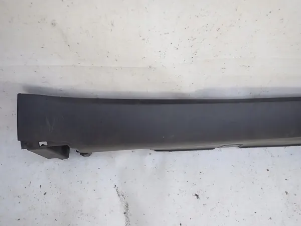 Tesla Model X Rechter Side Skirt 15-> OEM 1034219-00-B image 2