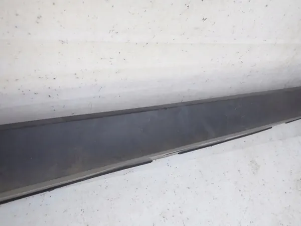 Tesla Model X Rechter Side Skirt 15-> OEM 1034219-00-B image 4