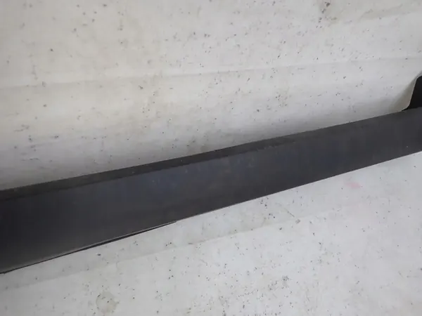 Tesla Model X Rechter Side Skirt 15-> OEM 1034219-00-B image 5