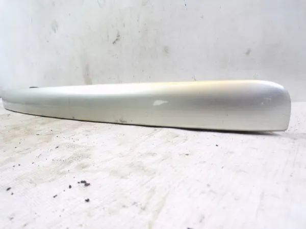Toyota Avensis T25 Station Kofferbakklep Strip OEM image 3