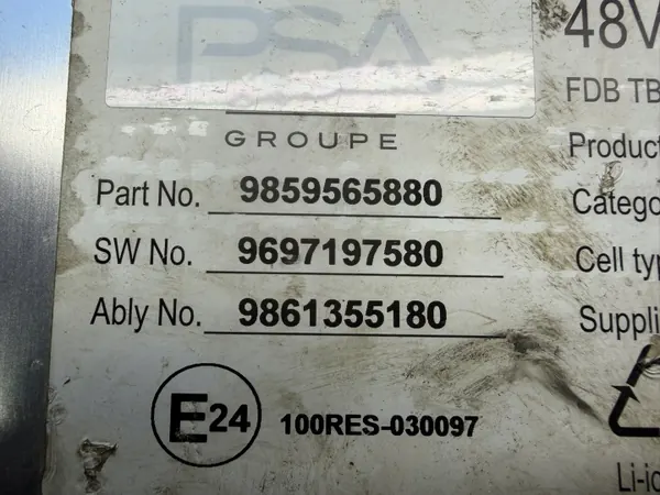 Peugeot 3008 Hybride Accu OEM 9859565880 - 2Ah image 6